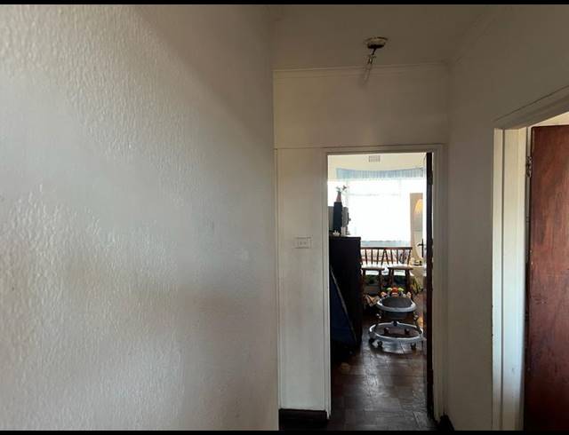 2 BEDROOM APARTMENT FOR SALE IN PAROW CENTRAL
